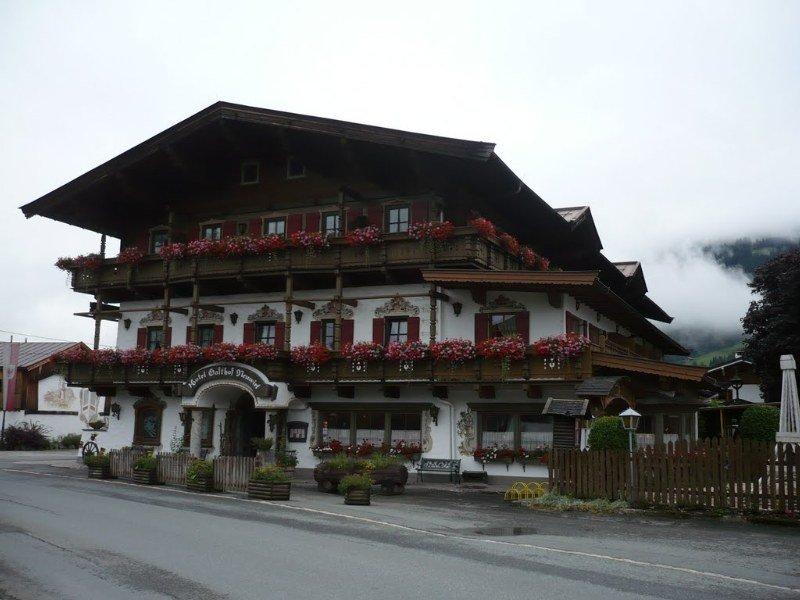 Kaiserhotel Neuwirt Oberndorf in Tirol Exterior photo